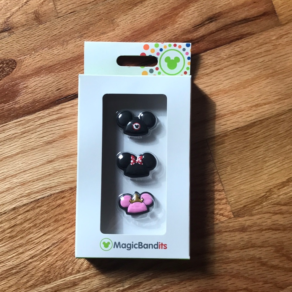Disney Mickey and Minnie MagicBandits